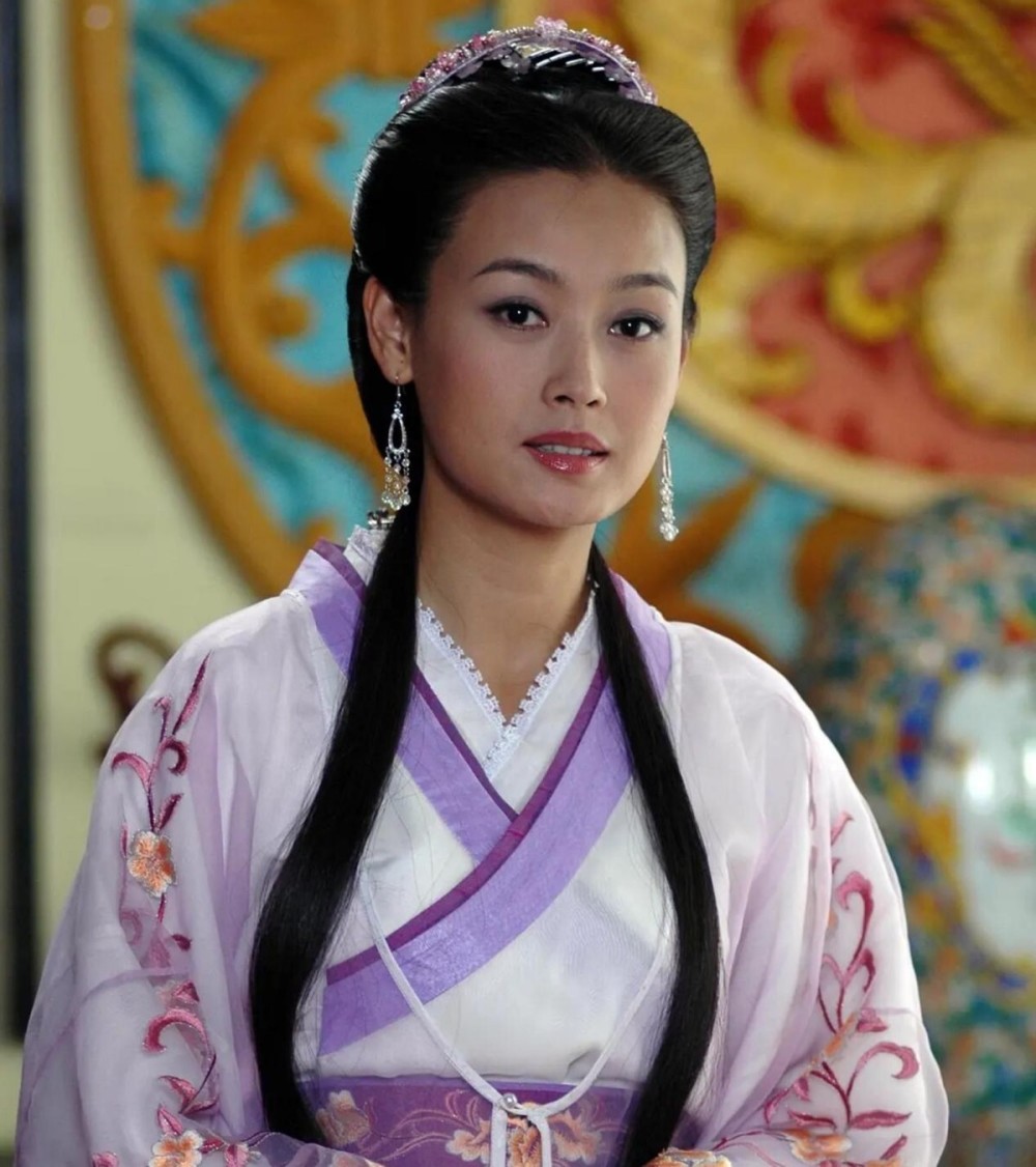 體育投注：一直以爲她們退圈了，後來卻發現跑《承歡記》縯媽了，美人遲暮啊